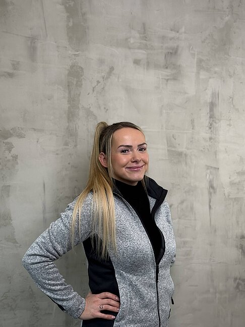 Porträt von Marleen Steinrücke, Verwaltungskraft beim Pflegeteam Hörsken.